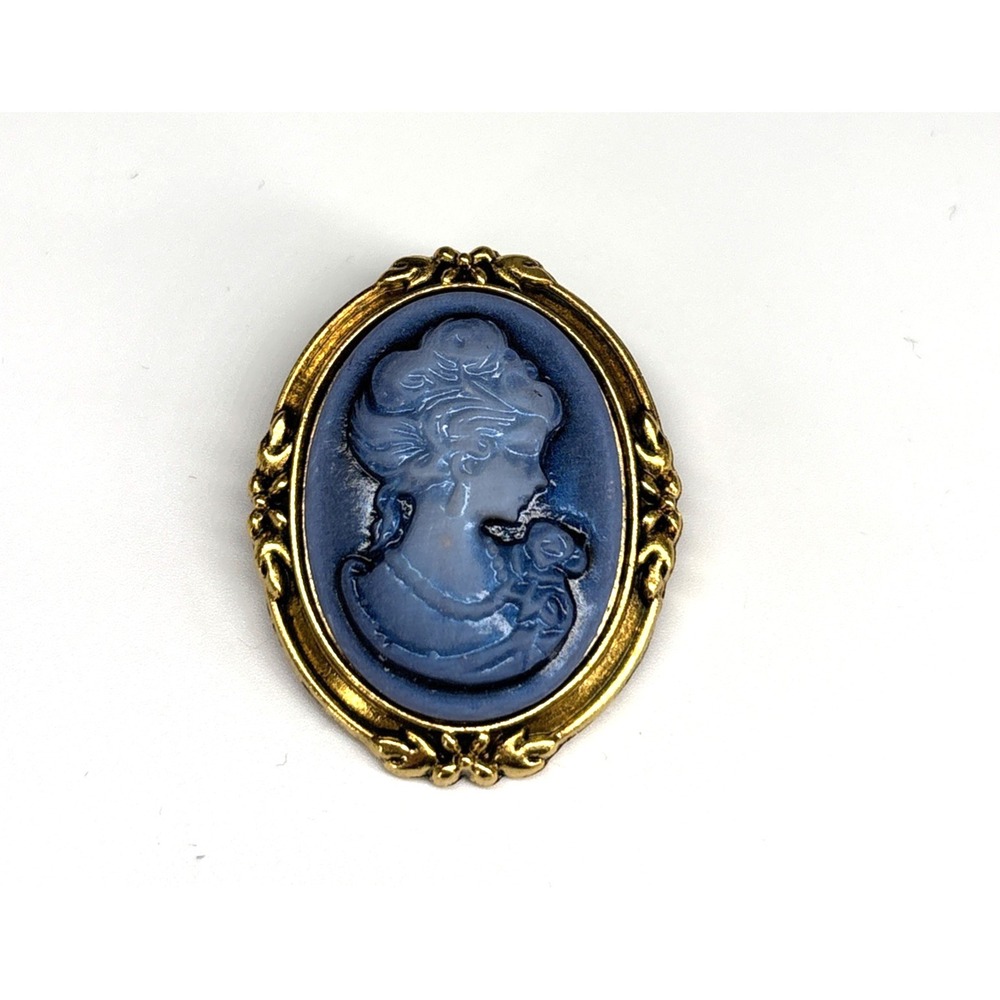 Vintage Cameo Oval Gold Tone White Women's Face Blue Small Brooch Pin Novelty